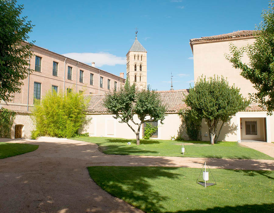 jardin romantico numero 2 del palacio episcopal preparado para eventos de el palacio de segovia 1 | El Palacio de Segovia